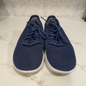Allbirds Women’s Dark Blue Sneakers